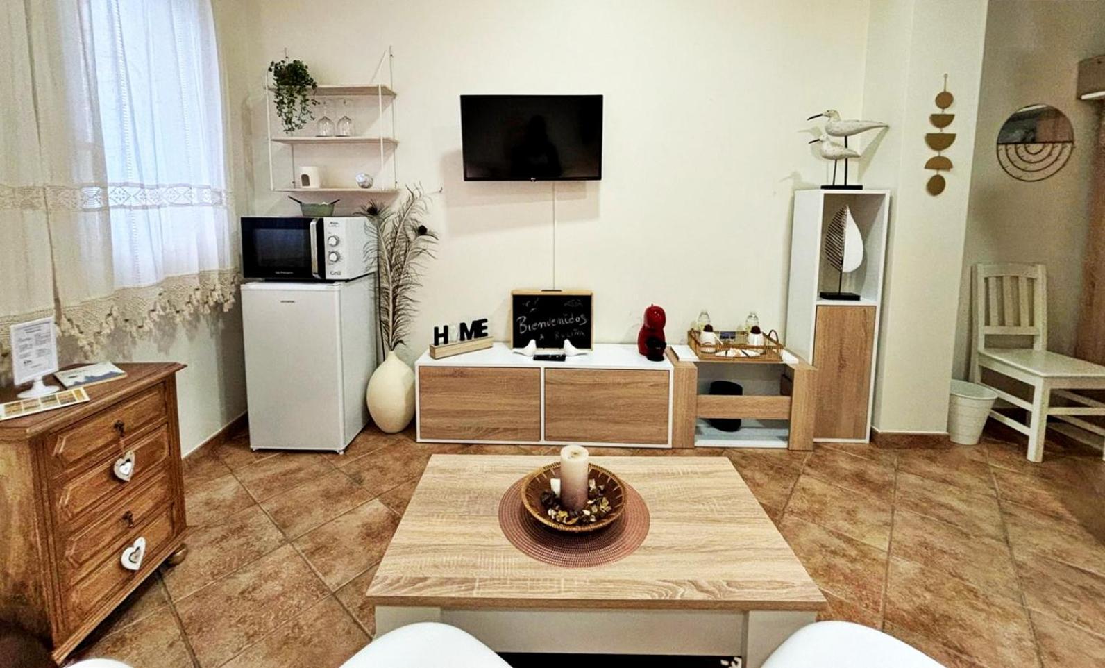 Holibai, Rulina , Single Private Ensuite, Байона Экстерьер фото